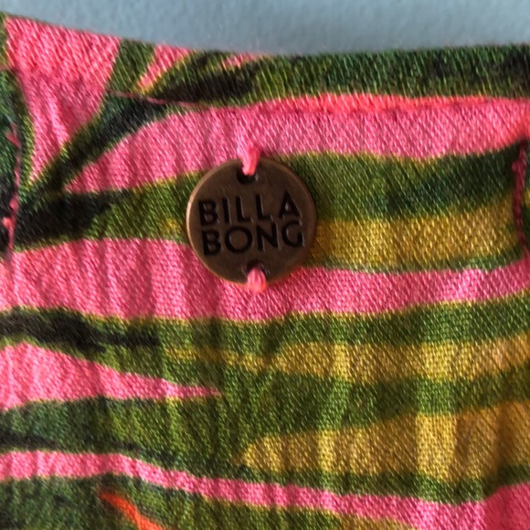 BillaBong Pink Floral Romper - Picture 4 of 4